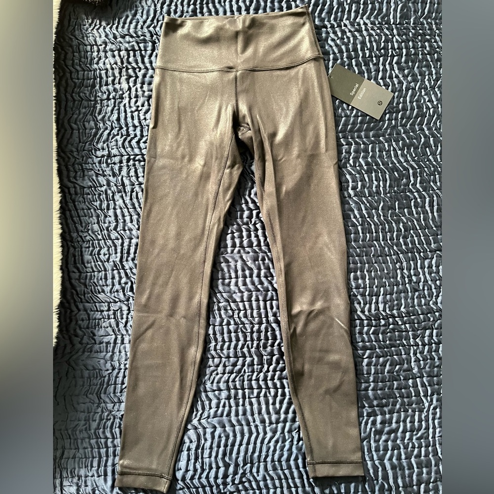 Lululemon Wunder Train HR 28” Special Edition Black Shine Foil - size 6 - Picture 6 of 10
